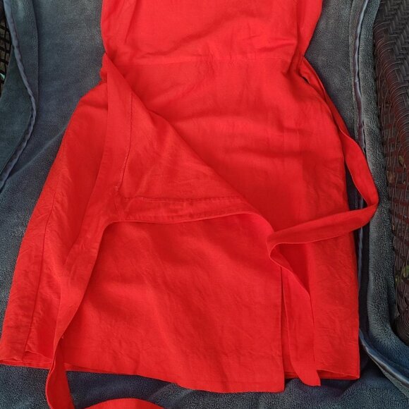 Flattering Ann Taylor Linen/Rayon Blend Wrap Dress - Picture 6 of 10